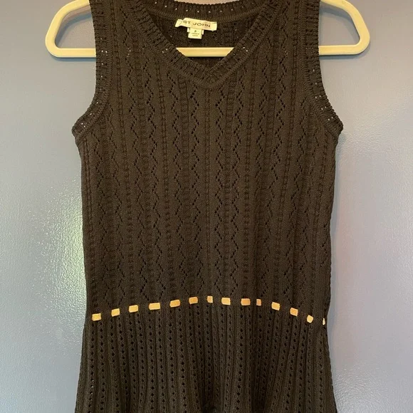 St.John knit Top Sz: P black - Picture 1 of 7
